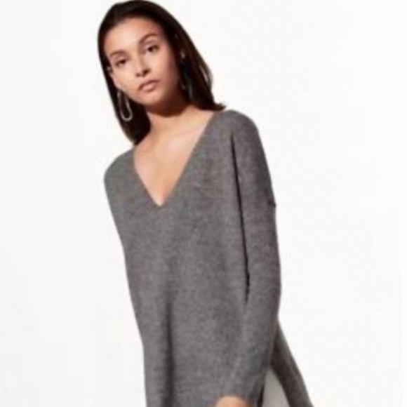Babaton v neck Sweater - Picture 1 of 6